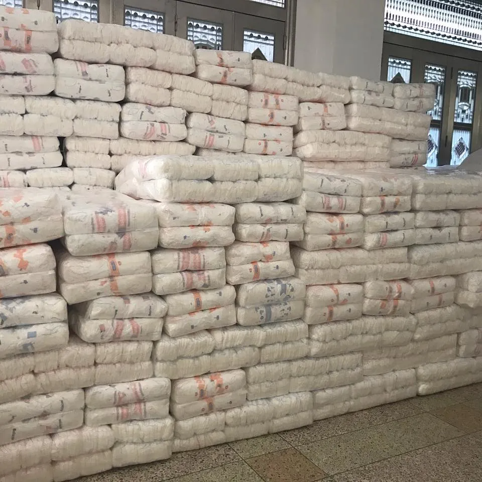 Fraldas para adultos baratas em estoque grau B